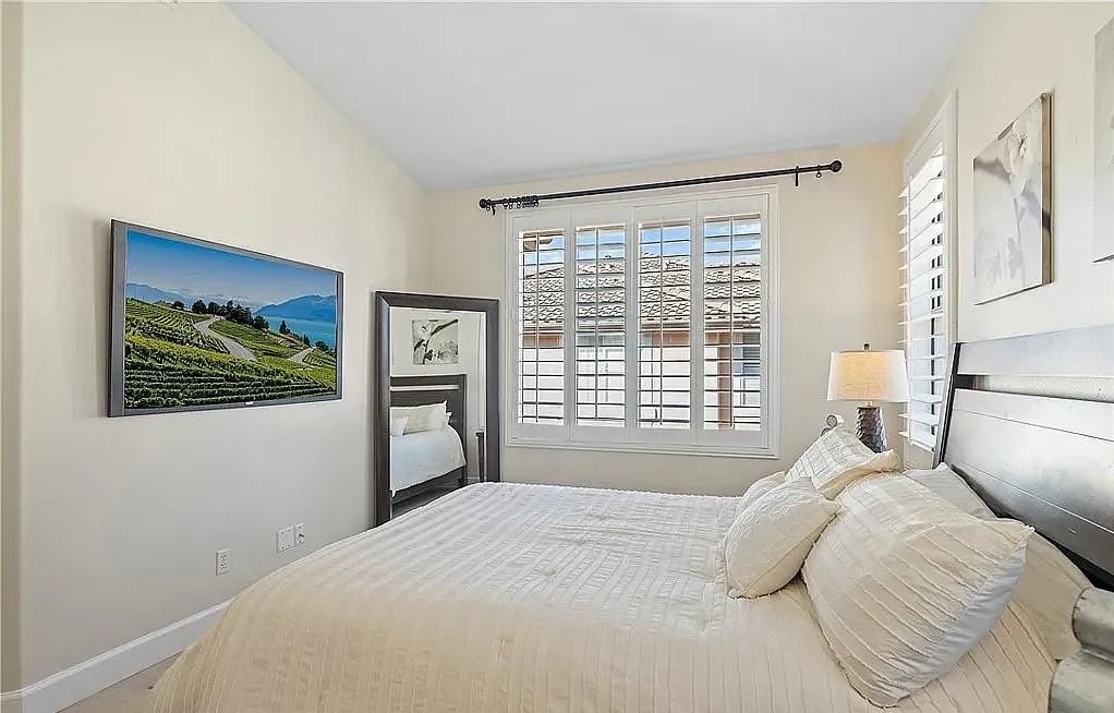 1307 Solvay Aisle - Photo 6 of 12