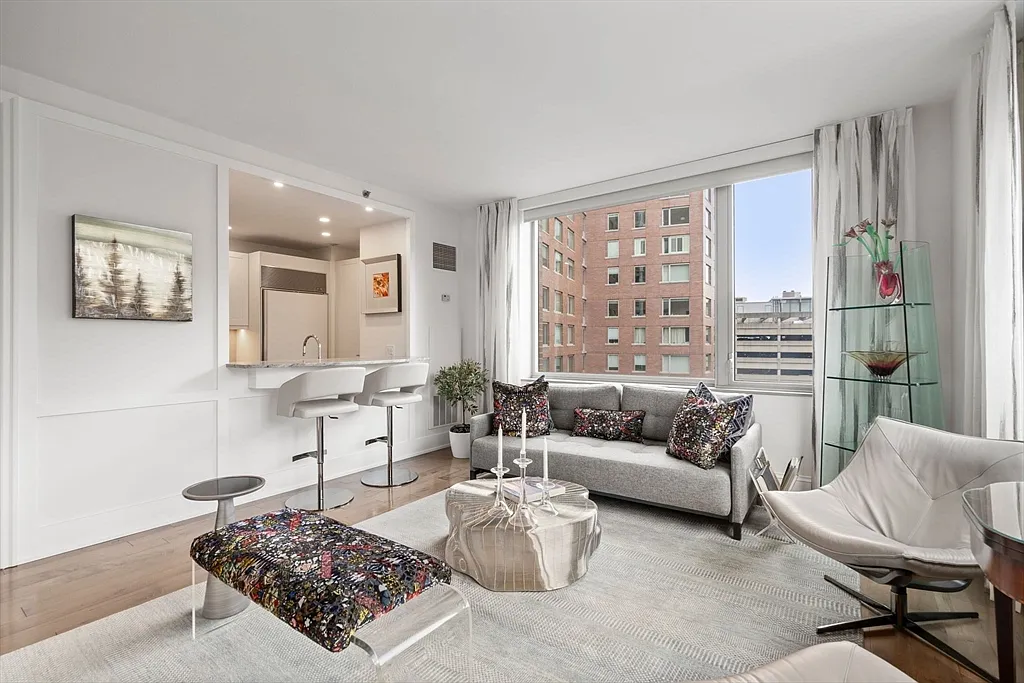 1 Charles St S #7A - Photo 2 of 11