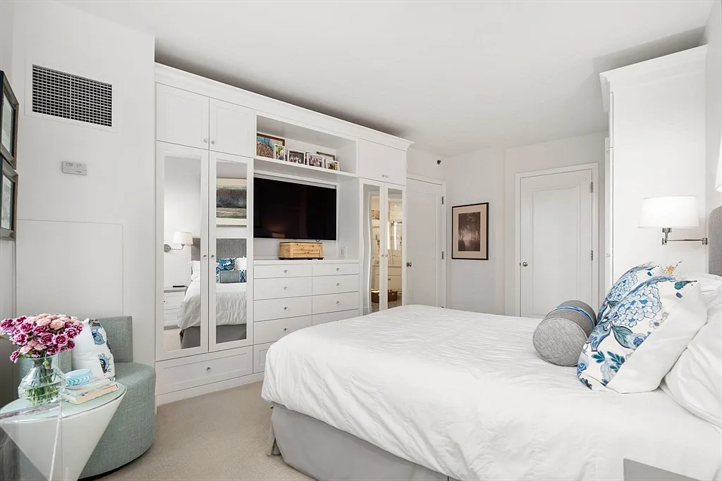 1 Charles St S #7A - Photo 7 of 11