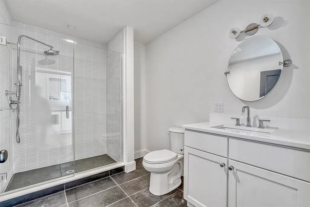 120 Moore St #202 - Photo 4 of 4