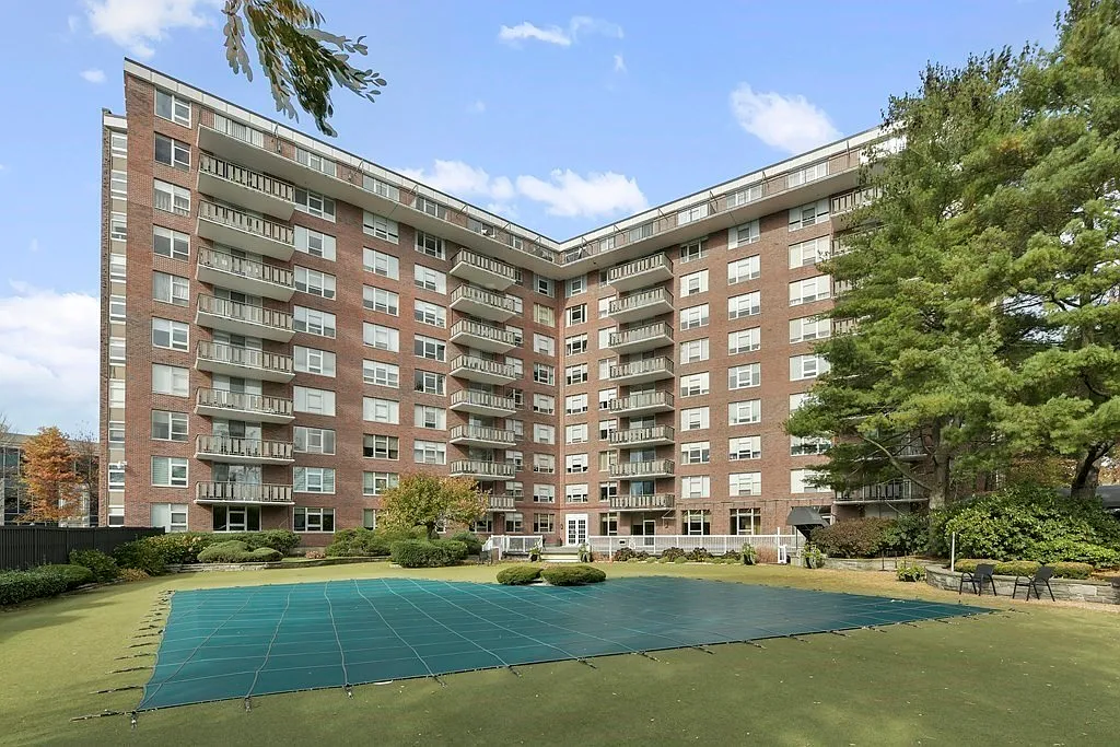 280 Boylston St #413 - Photo 6 of 12