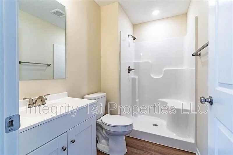 1510 Coventry Dr #B - Photo 5 of 21