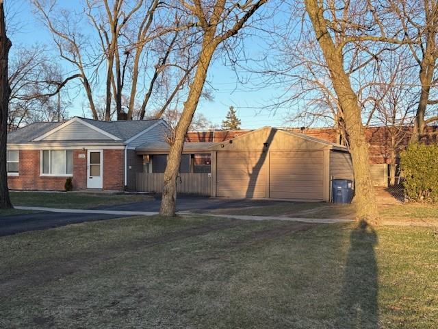 6104 Yale St - Photo 2 of 23