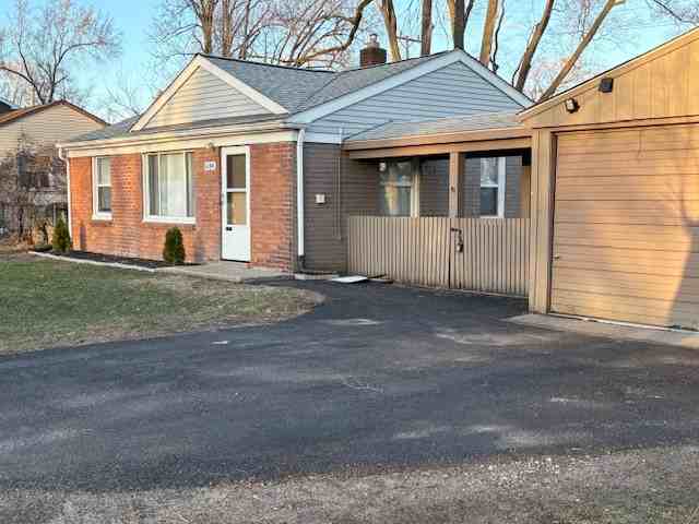 6104 Yale St - Photo 4 of 23