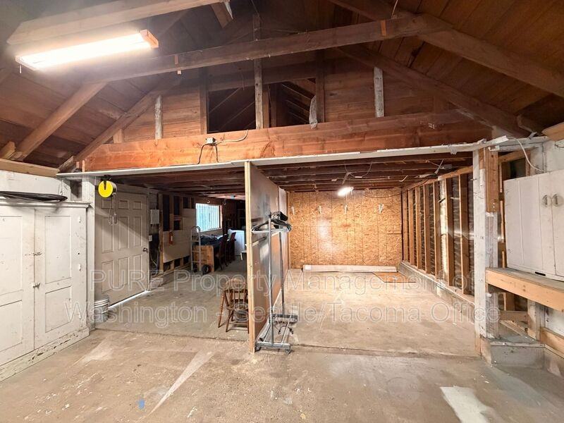 5215 53rd St W - Photo 2 of 12