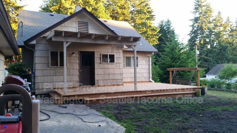 5215 53rd St W - Photo 4 of 12