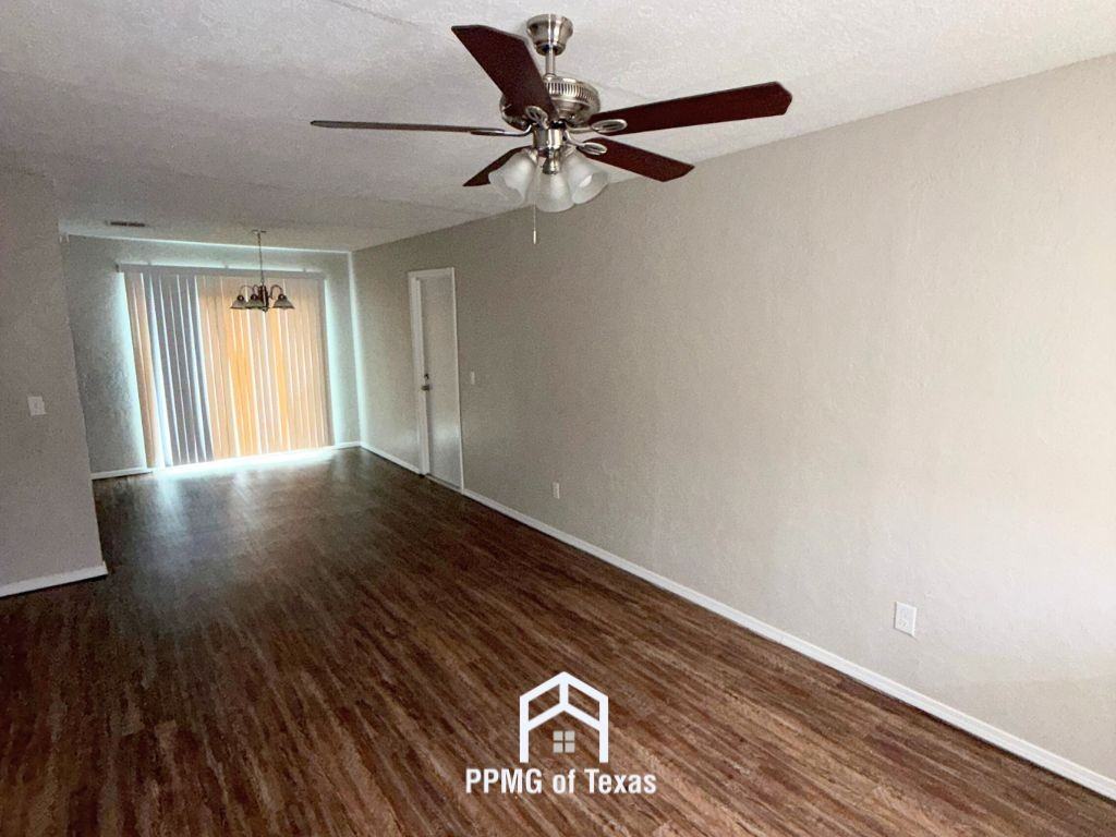 1321 N Christine Dr - Photo 4 of 20