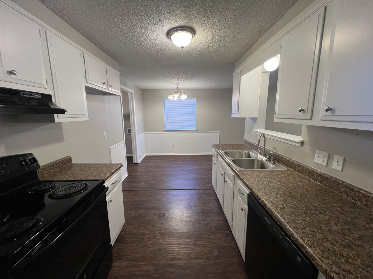 237 Nw 87th St - Photo 3 of 14