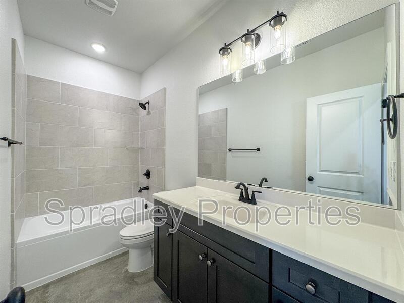 205 Juniper Dr Unit B - Photo 7 of 20