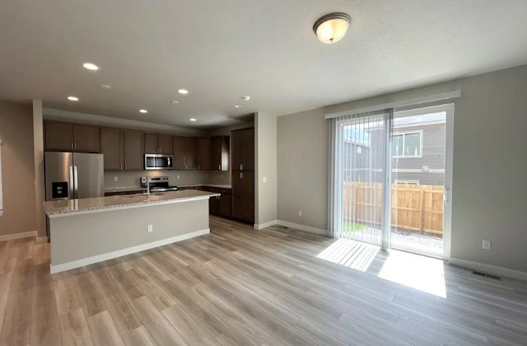 13527 Arriba Dr - Photo 3 of 11