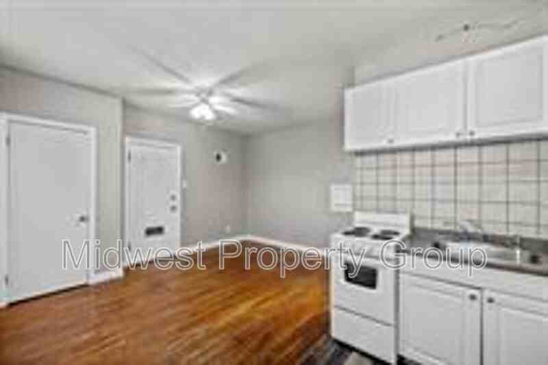 1103 N 2nd St #6 - Photo 2 of 14