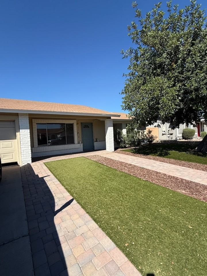 5608 W Villa Maria Dr - Photo 3 of 3