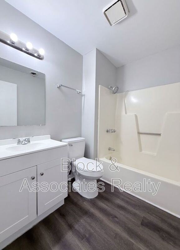 309 Ingram St #D - Photo 4 of 6