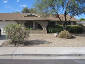 1028 E Paradise Ln - Photo 1 of 1