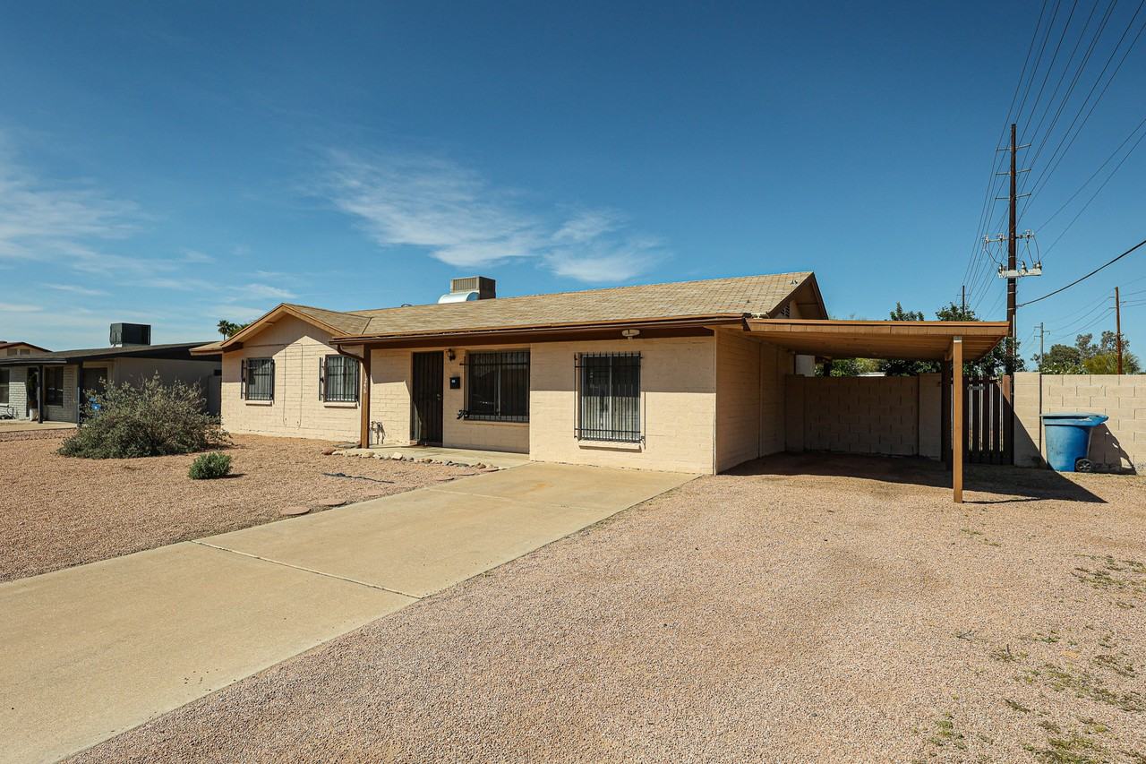 1246 E Marny Rd - Photo 3 of 35