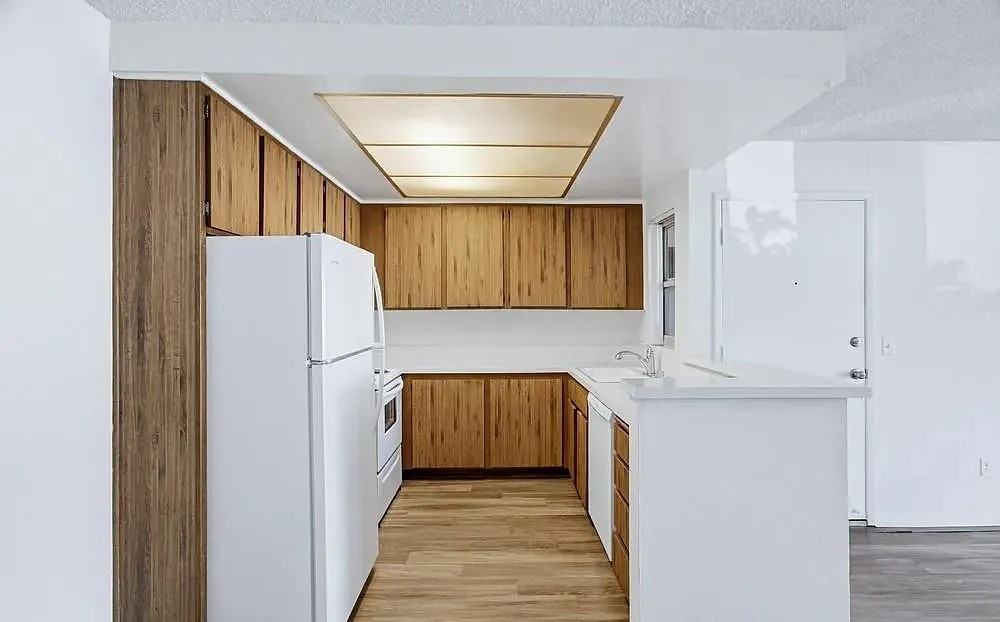 6046 Rancho Mission Rd #735 - Photo 2 of 4