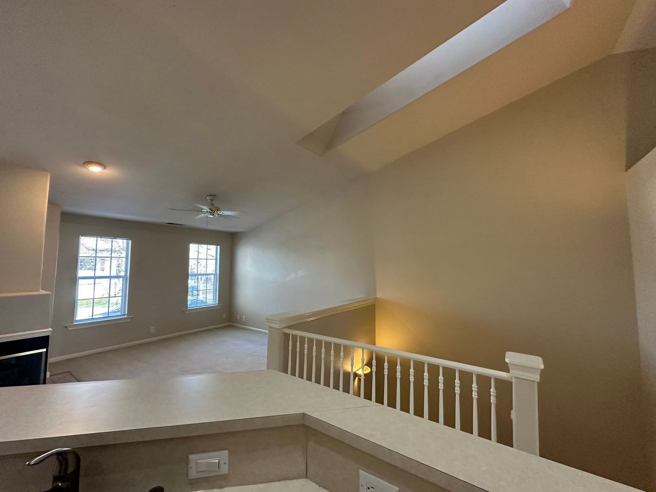 1905 22nd St - Photo 3 of 50