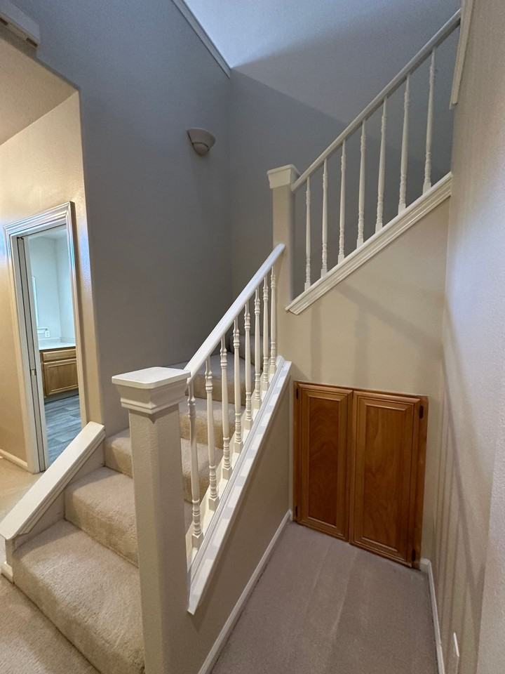 1905 22nd St - Photo 7 of 50