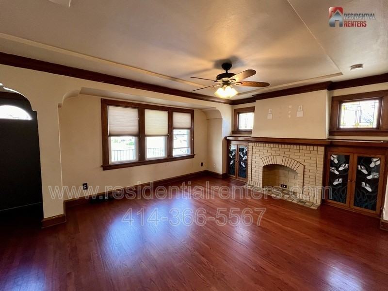 2002 S 69th St - Photo 5 of 16