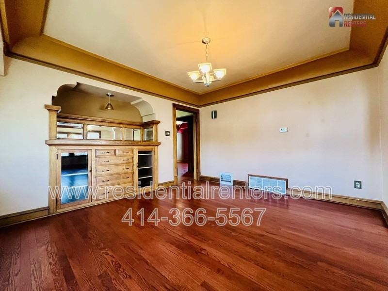 2002 S 69th St - Photo 6 of 16