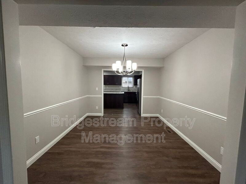 1076 Beryl Trl - Photo 7 of 18