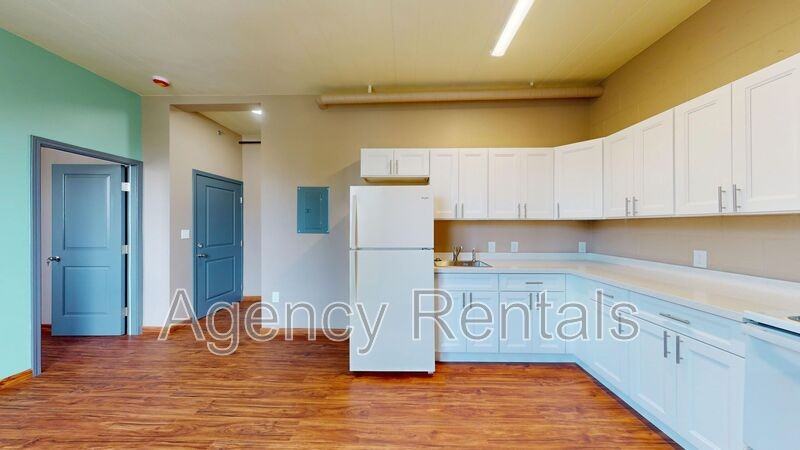 1407 Pensacola St #105 - Photo 5 of 18