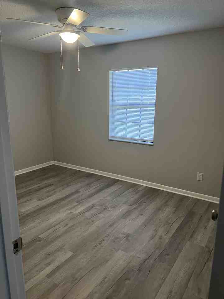 37235 Orange Valley Ln #5 - Photo 6 of 10