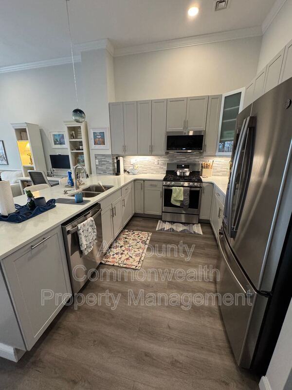 320 Middlesex Ave #C404 - Photo 5 of 20