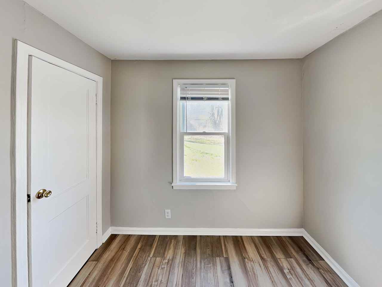 2607 N Layman Ave - Photo 7 of 15