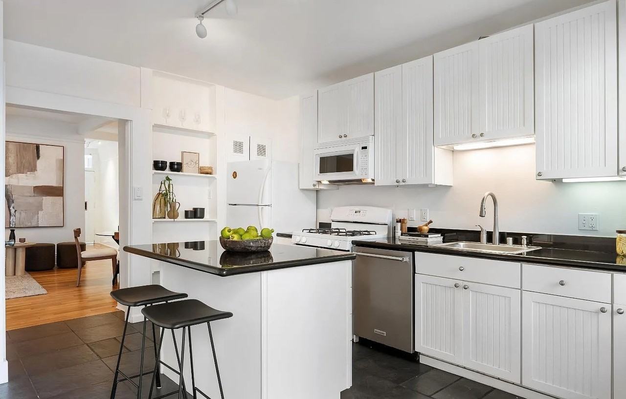 34 Harris Pl - Photo 3 of 6