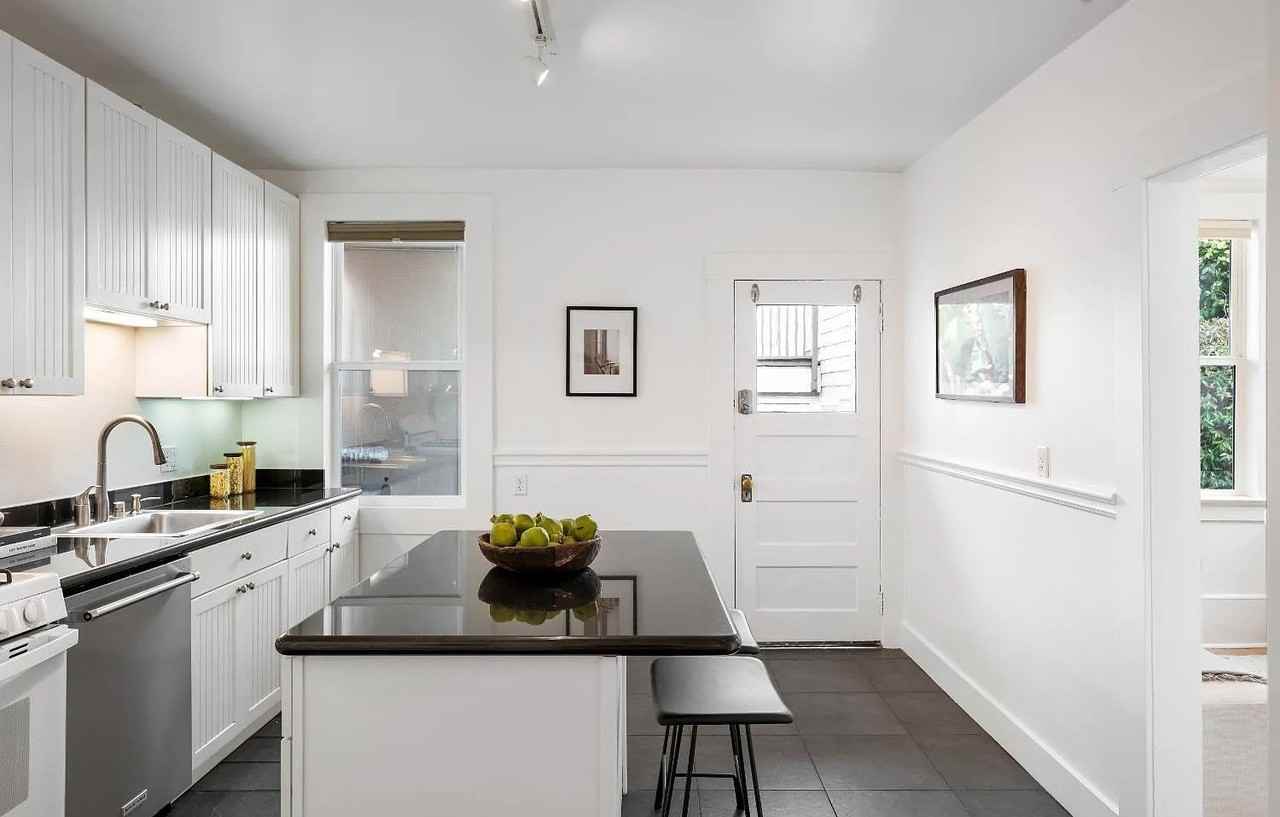 34 Harris Pl - Photo 4 of 6