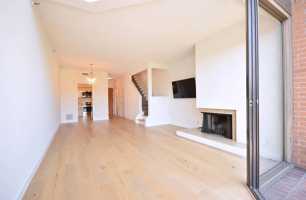 featured image of 101 Lombard St