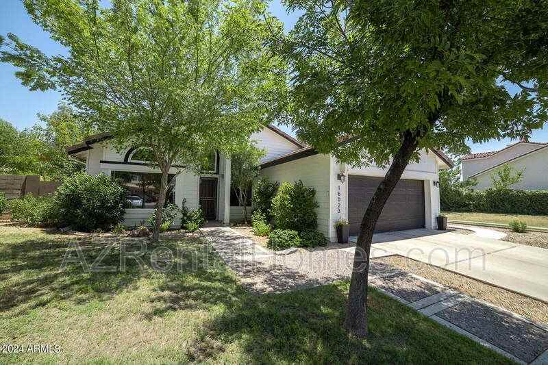 16023 N 48th Pl - Photo 3 of 31