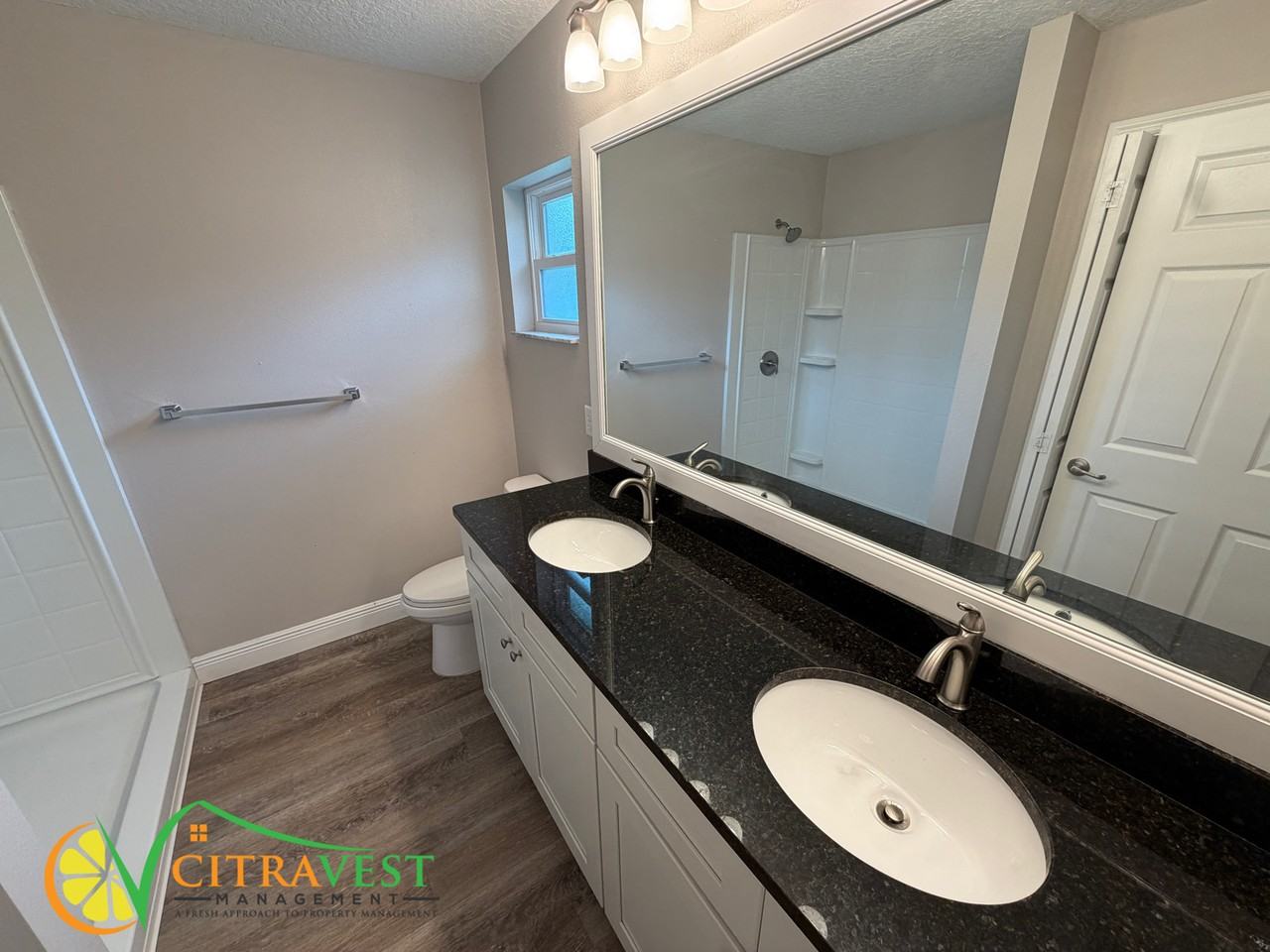 8006 N Voyager Dr - Photo 7 of 14