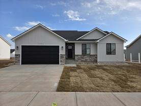 3092 Peacock Ln - Photo 1 of 1