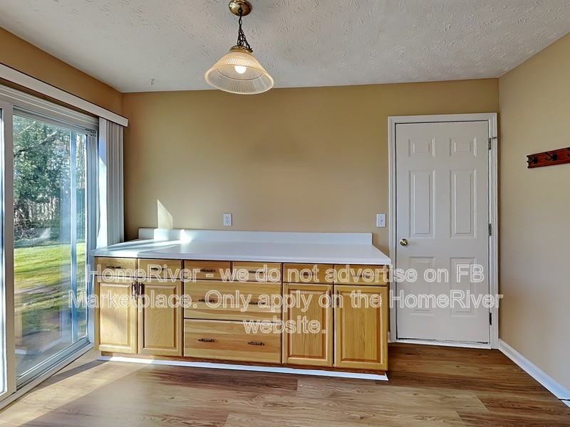 1155 Winthrope Chase Dr - Photo 6 of 33