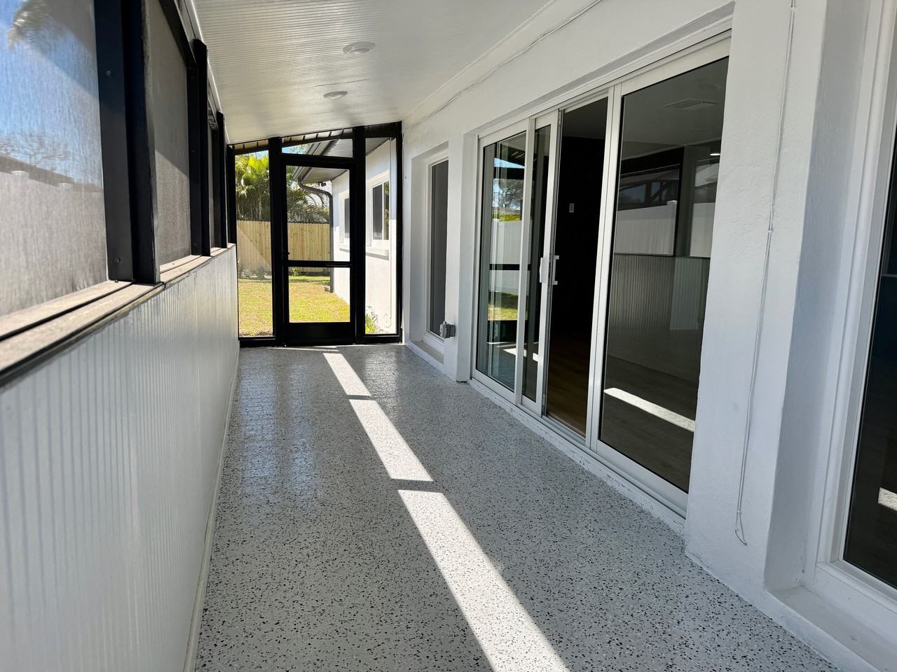 3930 E Eden Roc Cir #NA - Photo 4 of 33