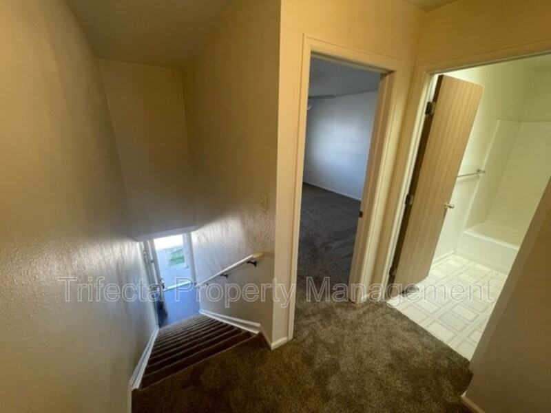 2121 35th Ave - Photo 7 of 18