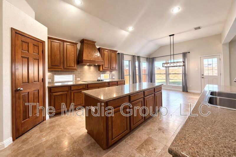 7236 Tolosa - Photo 5 of 21