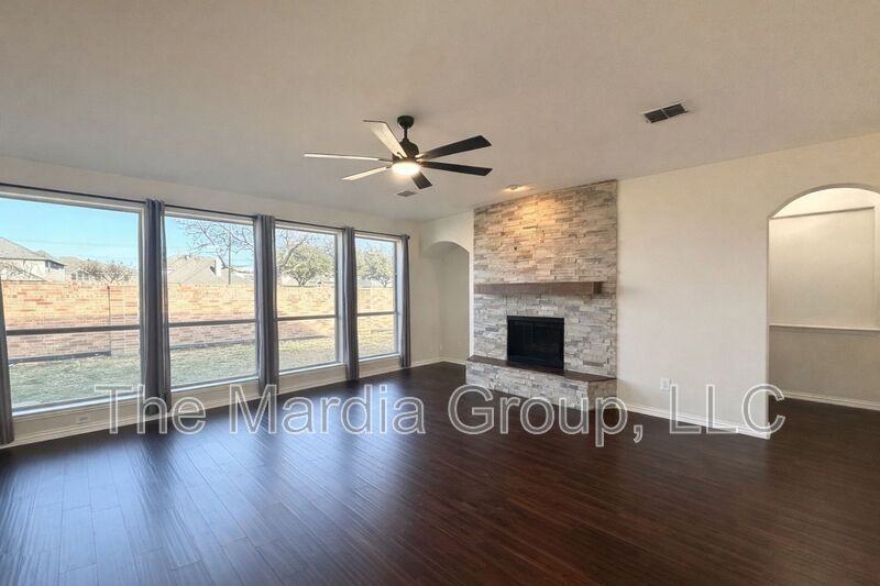 7236 Tolosa - Photo 4 of 21