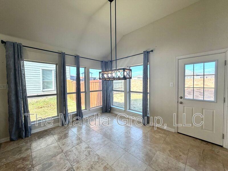 7236 Tolosa - Photo 6 of 21