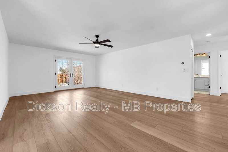 7245 Pembroke Dr - Photo 5 of 30