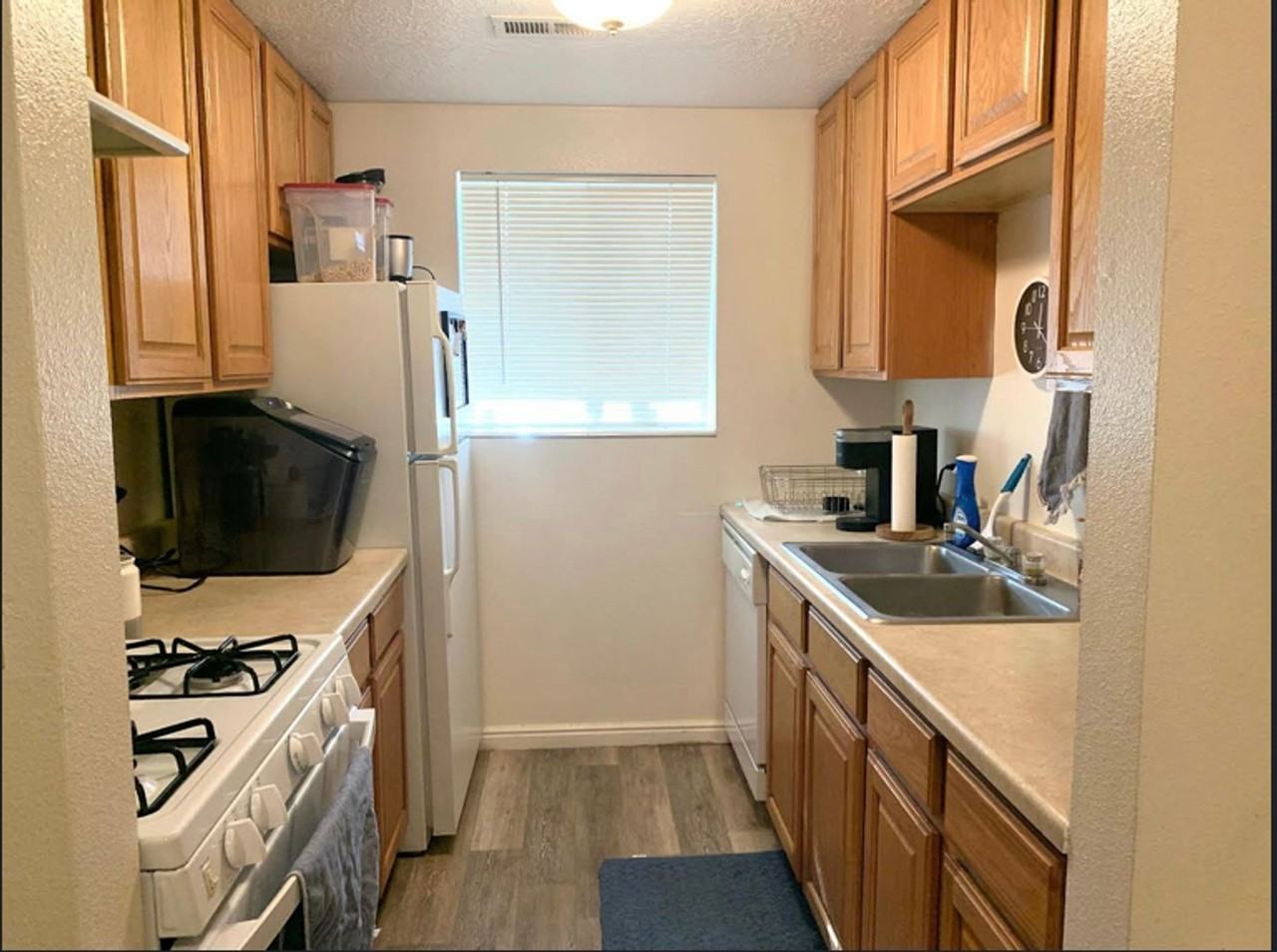 423 S State St #102 - Photo 4 of 9