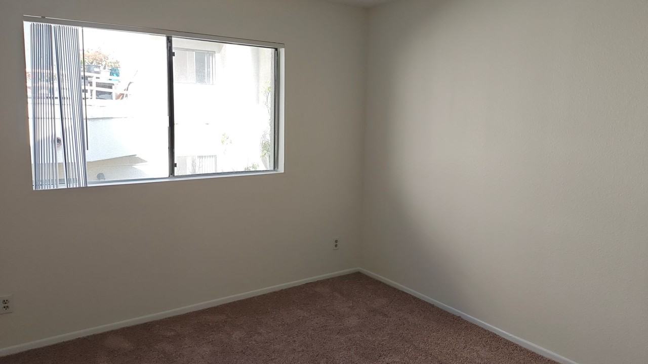 Villa Geneva Apartments - Photo 6 of 37