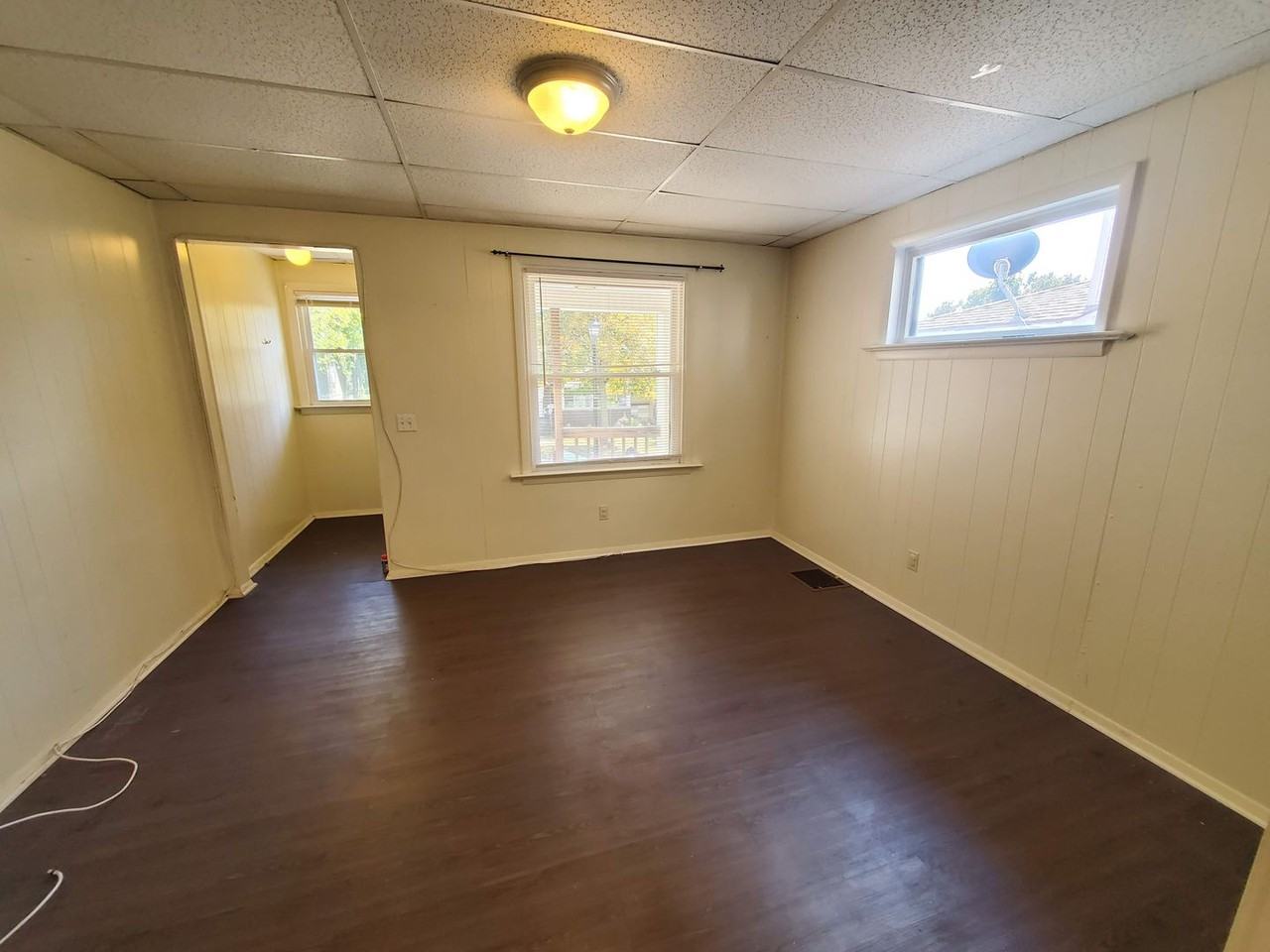 55 Middlesex Rd - Photo 4 of 14