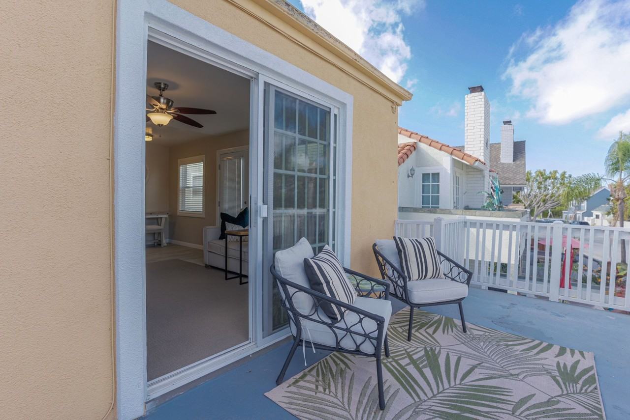 1633 E Balboa Blvd - Photo 2 of 5