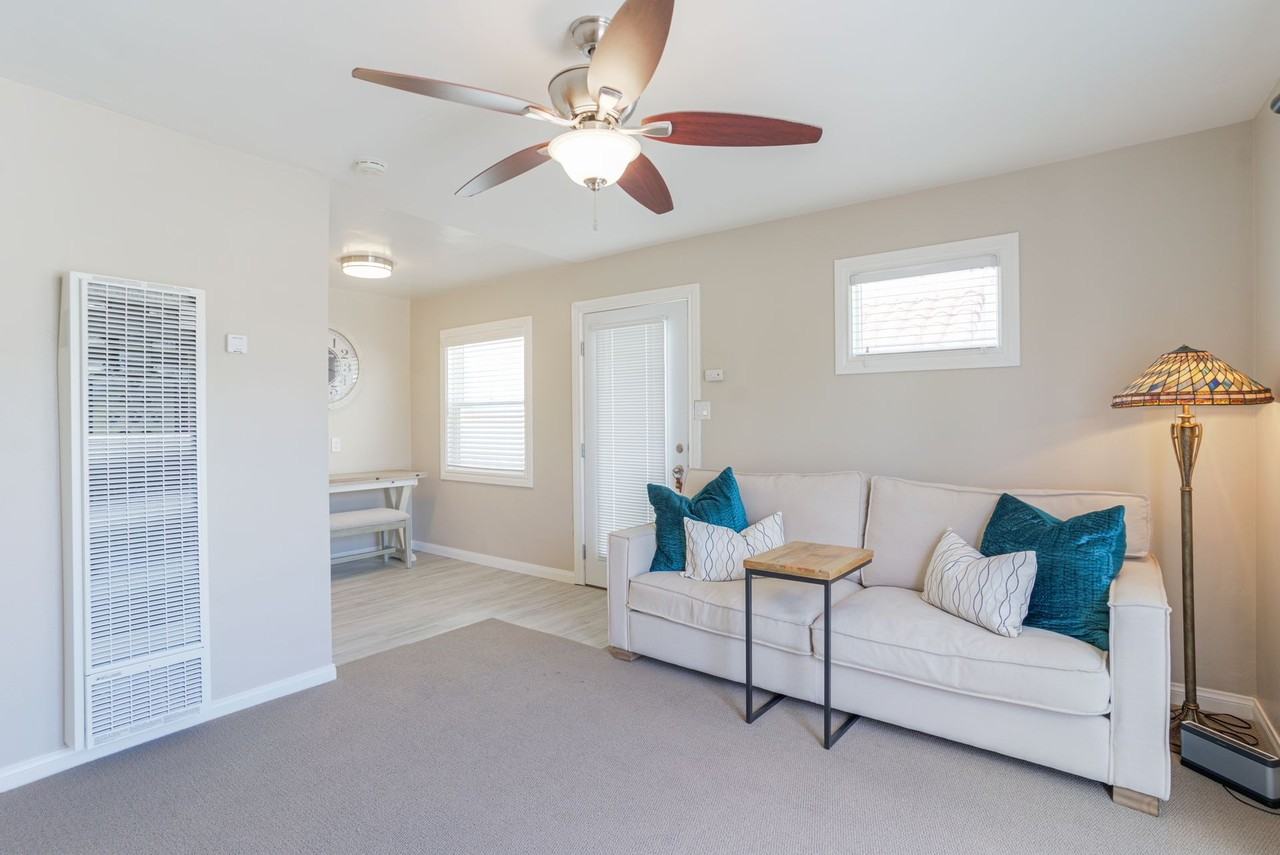 1633 E Balboa Blvd - Photo 3 of 5