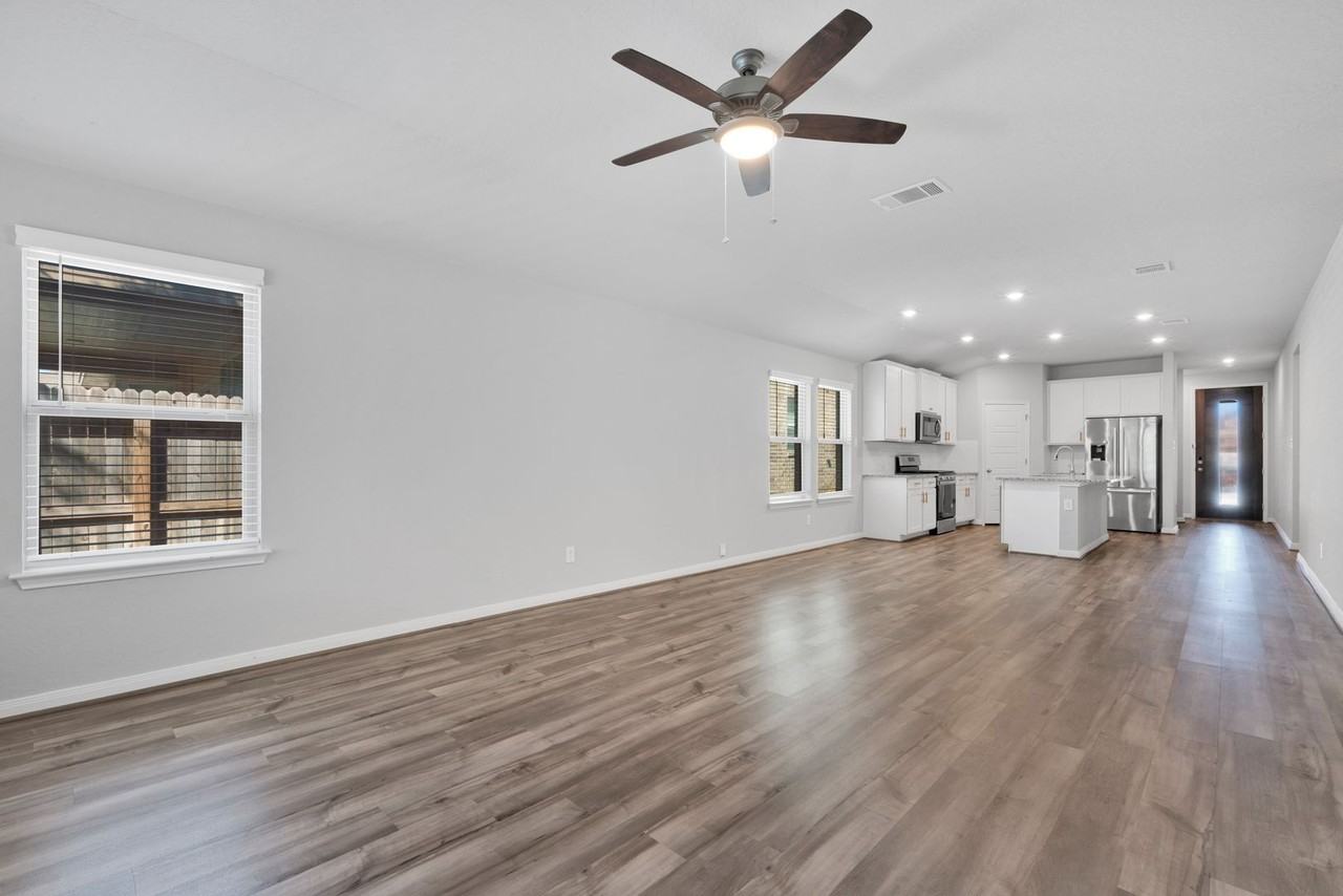 13166 Maridell Park - Photo 2 of 23