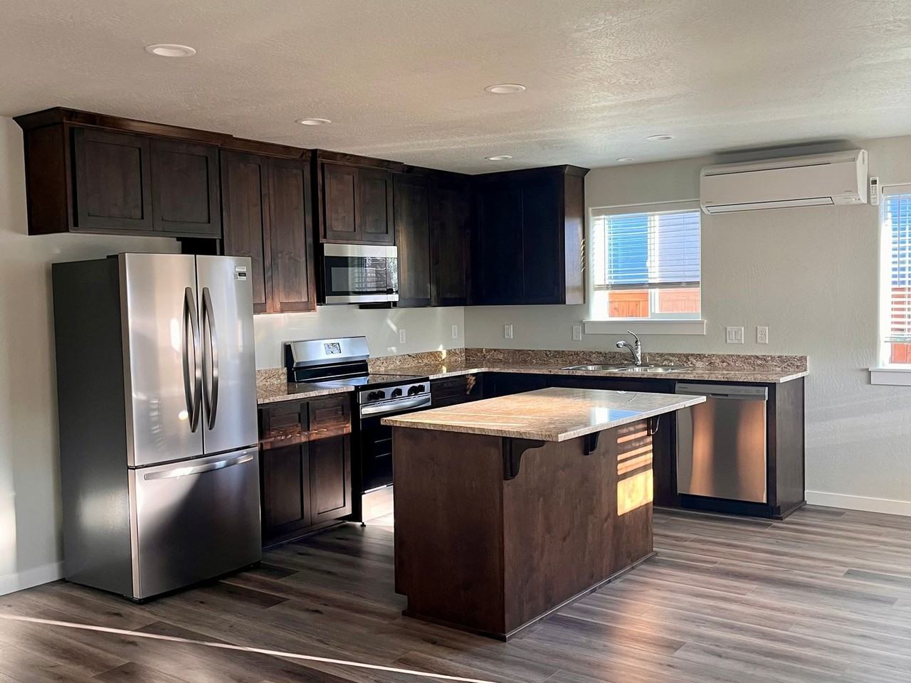 4726 Gebhard Rd - Photo 7 of 21