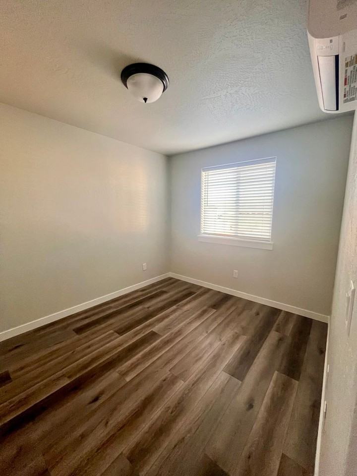 4728 Gebhard Rd - Photo 4 of 8